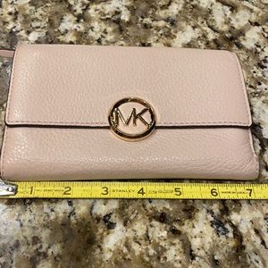 Michael Kors Tri-fold Wallet